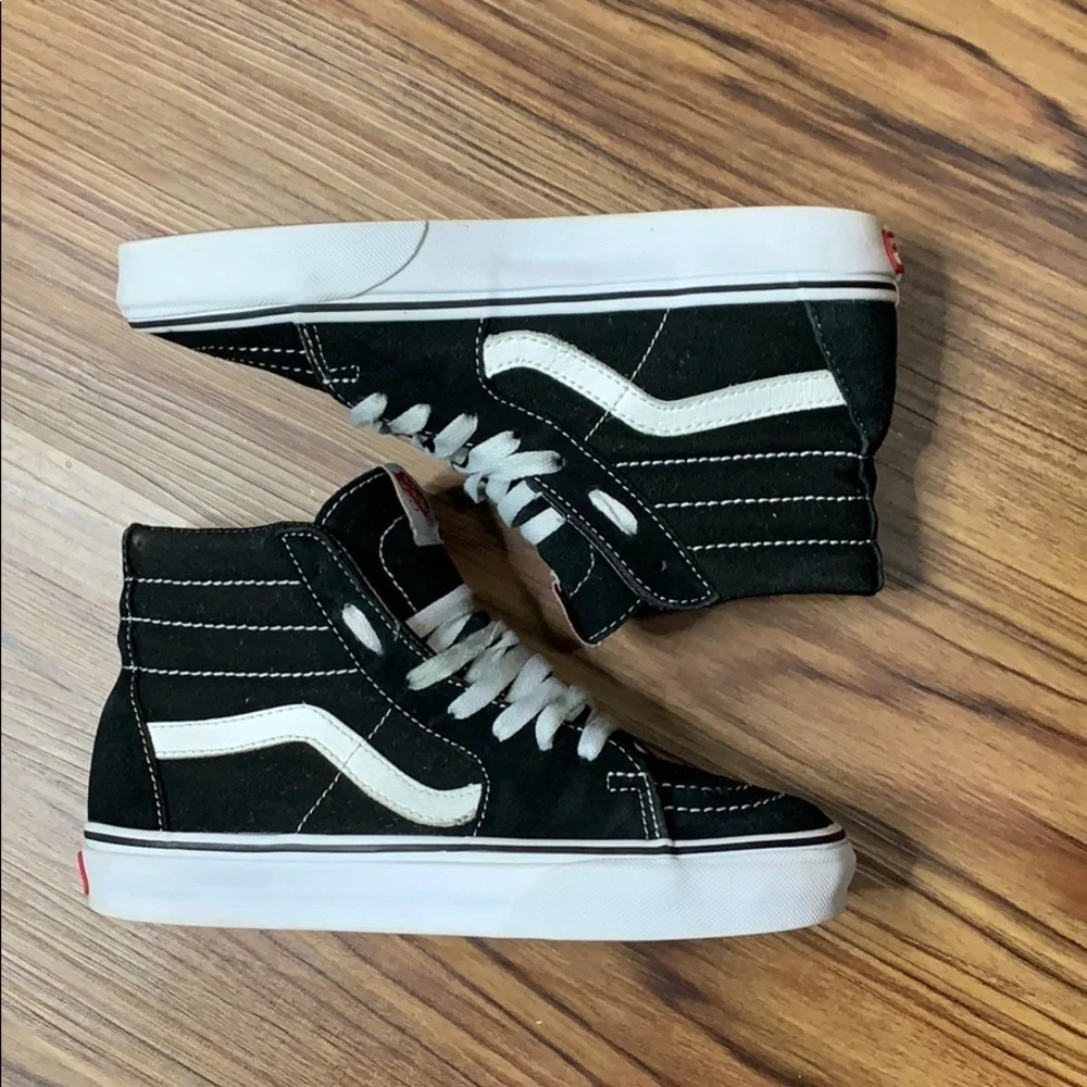 Unisex Vans Of The Wall